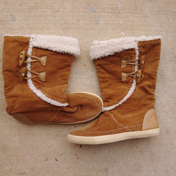 rocket dog sheepskin boots